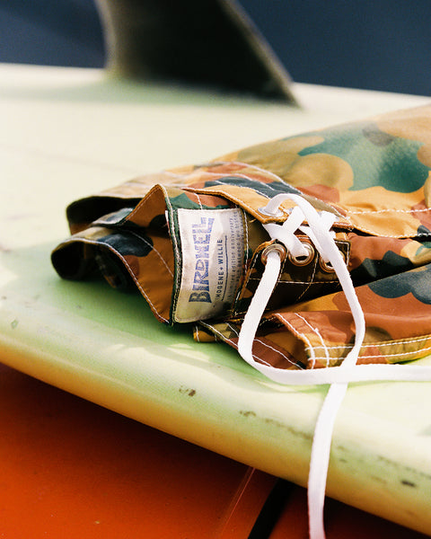 300 Boardshort - imogene+willie Gold Camo, close up detail of label